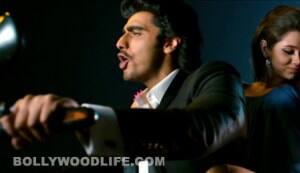 Aurangzeb song Barbaadiyaan: Sasheh Agha and Arjun Kapoor groove to this cool club track