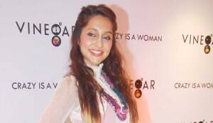 Bipasha Basu, Anushka Manchanda, Anusha Dandekar at the Vinegar store launch