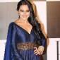 Navratri Special: Soha Ali Khan, Sonakshi Sinha, Anushka Sharma, Priyanka Chopra & Ranbir Kapoor go&nbsp;blue!