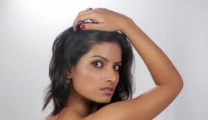 Starlet Reema Sharma strips to protest Mumbai’s auto and taxi fare hike. Ever heard of her?