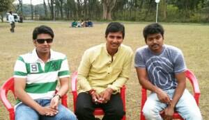 Vijay, Jiiva, Srikanth mobbed on ‘Nanban’ sets