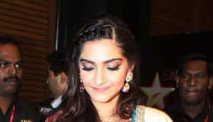 Sonam Kapoor, Karan Johar, Prithviraj Chavan, Chris Dodd at the inaugural session of FICCI Frames 2012