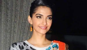 What is Sonam Kapoor’s look in ‘Raanjhnaa’?