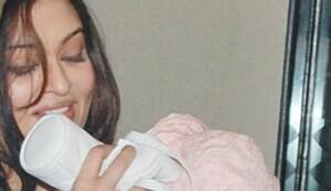Aishwarya Rai Bachchan and Aaradhya return from London