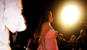 Aishwarya Rai shows off her baby bump!