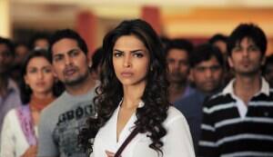 AARAKSHAN REVIEW: Battle of the bores