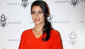 London mayor Boris Johnson travels economy class, thanks to&nbsp;Kajol!