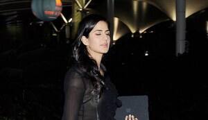 Katrina Kaif shows off her glitzy bra!
