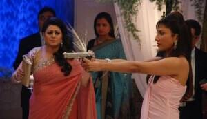 Kya Huaa Tera Vaada: Mouli Ganguly’s desperate attempt to turn baddie falls flat