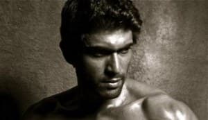 HOT: Rana Daggubati strips!