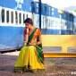 CHENNAI EXPRESS new still: Did Shahrukh Khan and Deepika Padukone have a lovers’&nbsp;tiff?