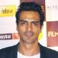 Can Arjun Rampal be successfully expressionless in&nbsp;‘RA.One’?