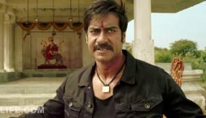 Himmatwala making 2: Ajay Devgn puts a crab in Mahesh Manjrekar’s pajamas