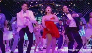 STUDENT OF THE YEAR song Disco deewane: Alia Bhatt steals the show