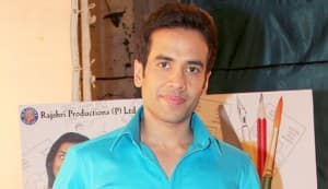 Tusshar Kapoor is dating the wrong woman!