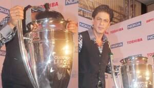 Shahrukh Khan whispers a prayer!