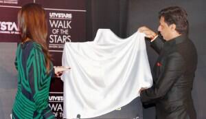 Kareena Kapoor unveils the signature prints
