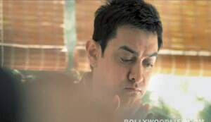 Aamir Khan eats with Average Joe, Rahul Gandhi style!