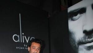 Hrithik Roshan, Chitrangda Singh, Sushmita Sen at the launch of Arjun Rampal’s perfume – Alive
