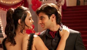 ‘Yeh Jo Mohabbat Hai’ stills: Sanjay Dutt’s niece Nazia Hussain romances Aditya Samanta