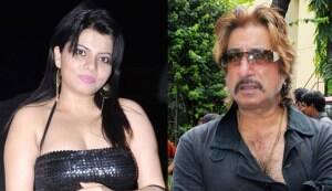 BIGG BOSS 5: Shraddha tries to entice Shakti Kapoor