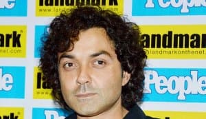 Why was Bobby Deol embarrassed on the sets of Yamla Pagla Deewana 2?