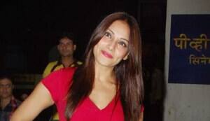 Bipasha Basu and Dino Morea catch up for Raaz 3