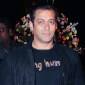 Salman flaunts his No 1 position to&nbsp;SRK