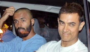 Aamir Khan is back from Hajj pilgrimage: view pics!