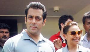 Salman Khan, Rani Mukerji, Aamir Khan’s son at Celebrity Cricket Match – Junoon