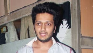 Riteish Deshmukh wants to donate liver to dad Vilasrao Deshmukh