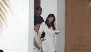 Yash Chopra chautha pics: Shahrukh Khan, Amitabh Bachchan, Aishwarya Rai Bachchan attend!