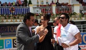 How far will Shahrukh Khan, Salman Khan and Kareena Kapoor go for friendship?