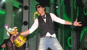 BL Awards 2011: Shahrukh Khan wins the Sexiest Villain in B-town award!