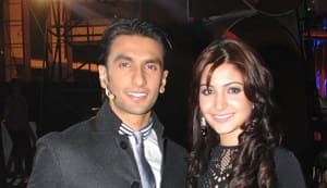 Is Ranveer trying to woo Anushka back?
