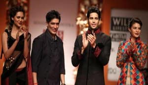 Sidharth Malhotra overshadows Esha Gupta and Jacqueline Fernandez at WIFW 2013!