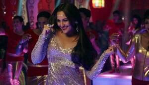 Sonakshi Sinha learns Moonwalk from Sajid Khan for Himmatwala!