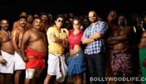 Shahrukh Khan makes Deepika Padukone wear a lungi in Chennai Express!