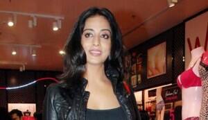 Deepika Padukone, Zarine Khan, Mahie Gill at the launch of La Senza store in Mumbai