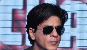Shahrukh Khan visited by Rajasthan cops