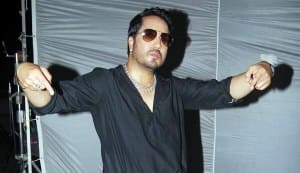 Mika Singh detained by Customs at Mumbai airport for carrying cash and liquor