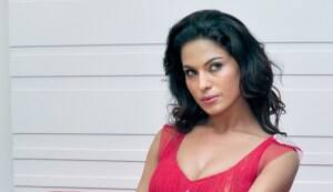 Veena Malik’s sizzling photoshoot