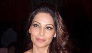Bipasha Basu, Riteish Deshmukh and Sohail Khan at the press conference of Celebrity Cricket League