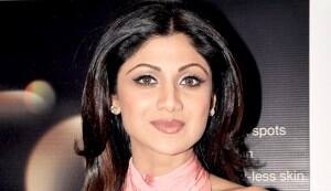 Shilpa Shetty kissing case shifted to Mumbai court