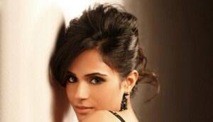 Why does Richa Chadda thank Khalid Mohamed?