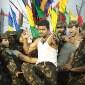 Thuppakki makers bow to pressure from&nbsp;protesters