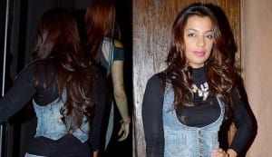 Mugdha Godse looks stunning in a little denim skirt!