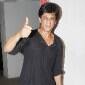 Is Shahrukh Khan looking for new friends in&nbsp;B-town?
