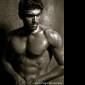 HOT: Rana Daggubati&nbsp;strips!