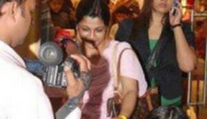 In Focus: Pihu Kapoor chased by paparazzi!